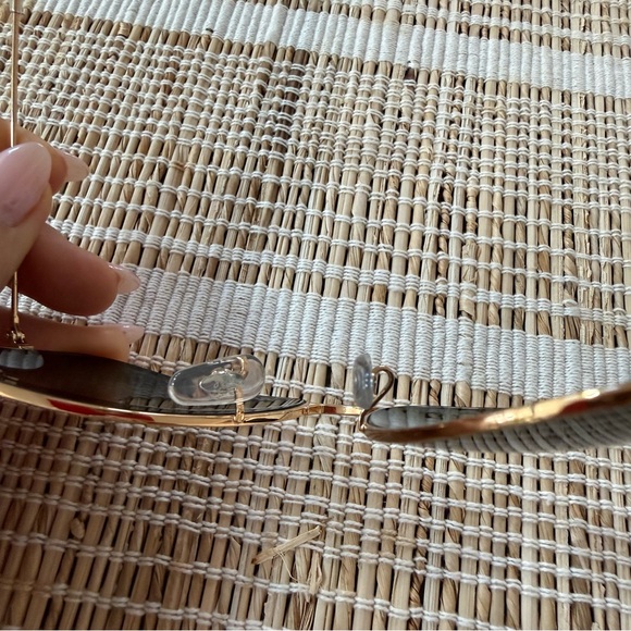 Ray-Ban Unisex Large Gold Metal Frame Aviator Sunglasses Polarized - Picture 5 of 7